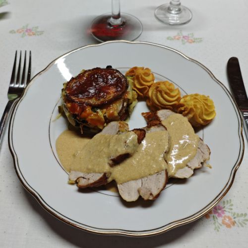 Filet mignon sauce moutarde millefeuille de legumes de saison